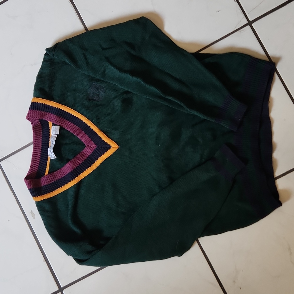 Bugle boy sweater